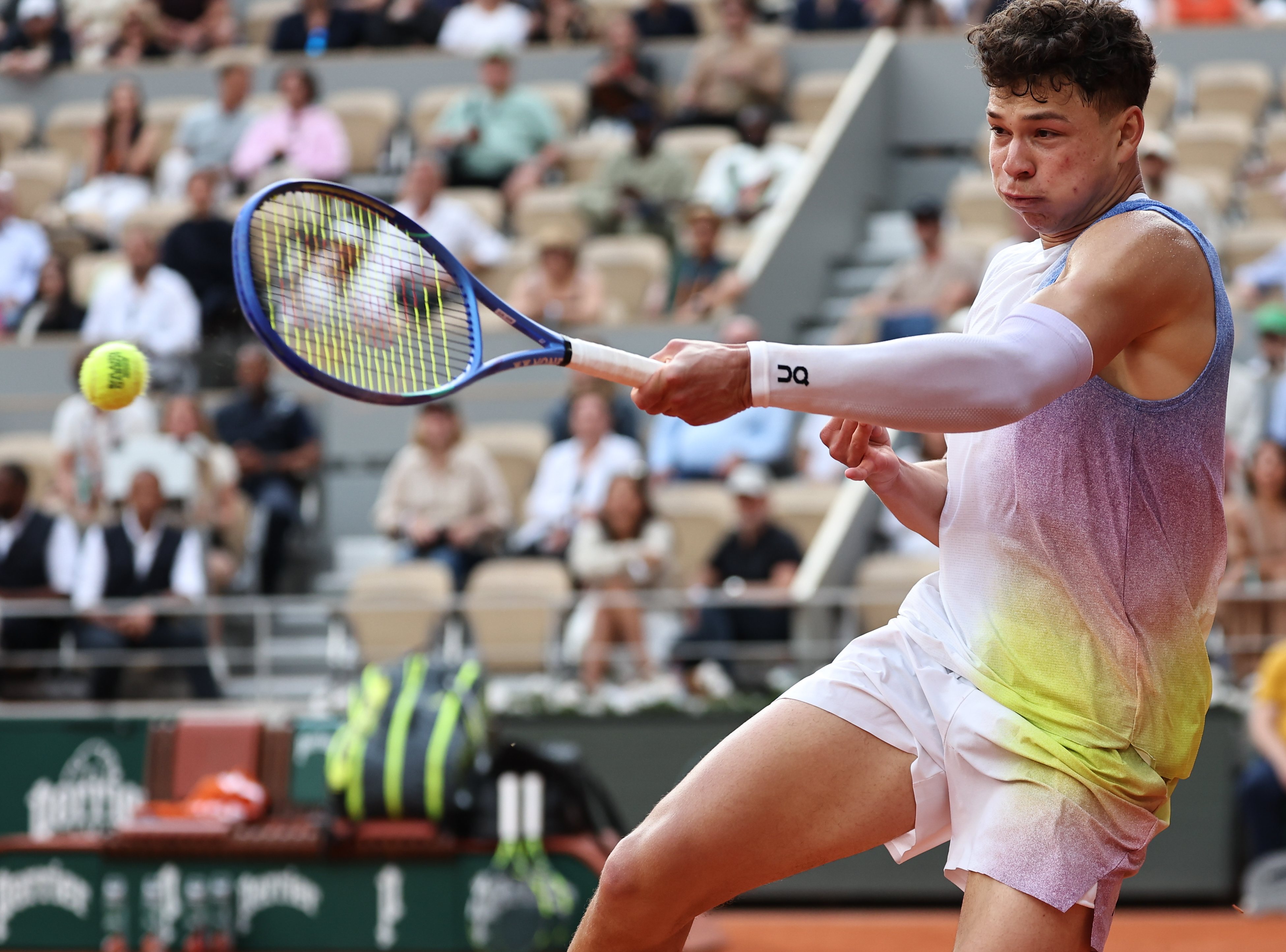 开云体育下载-日本网球队鏖战英国网球队，阿尔卡拉斯统治全场