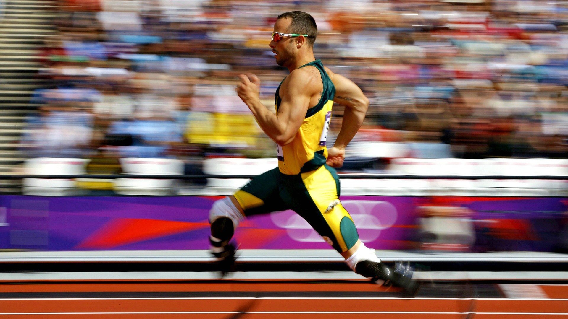 英超争冠的快船启示录，当热血碰撞谋略，谁在风暴中掌控方向？