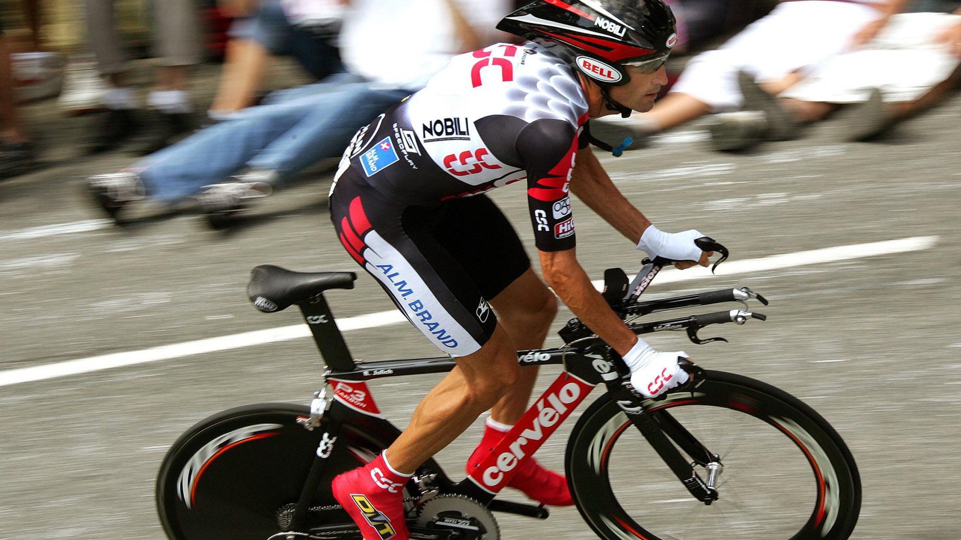 从摩纳哥闪电战到基耶萨封神夜，足球世界正在重写决定性的剧本